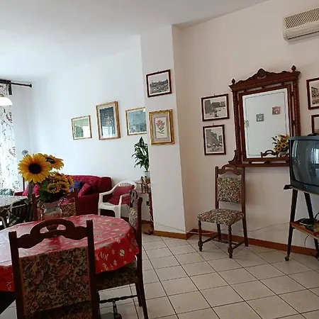 Trieste House Дом отдыха Тулье